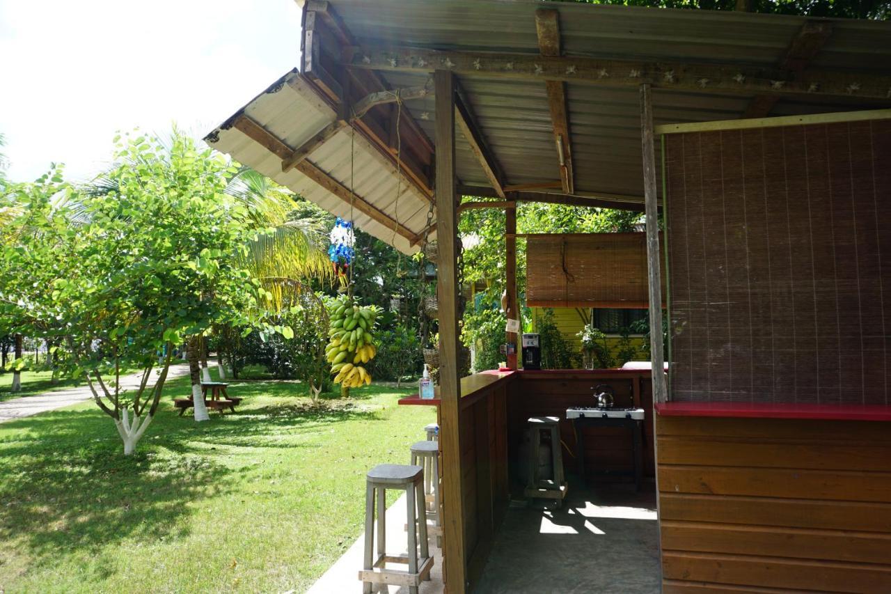 Mana Kai Camping & Cabins Сан-Игнасио Экстерьер фото